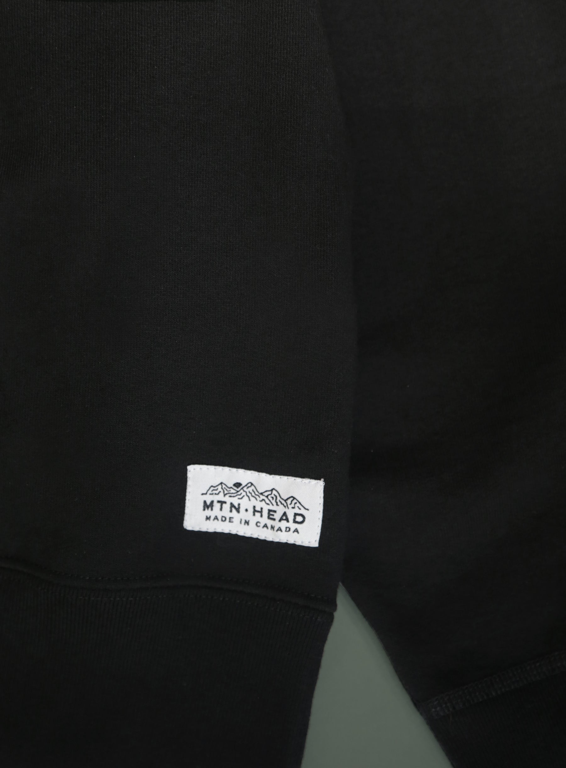 Cabin 1/4 Zip - Black