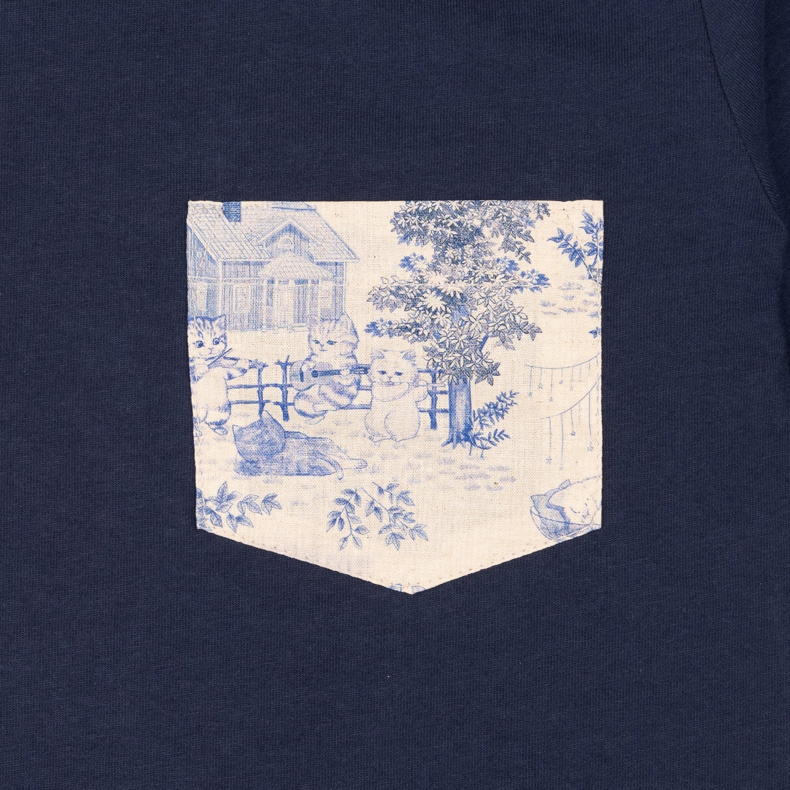 Pocket Tee - Linen Cats - Navy