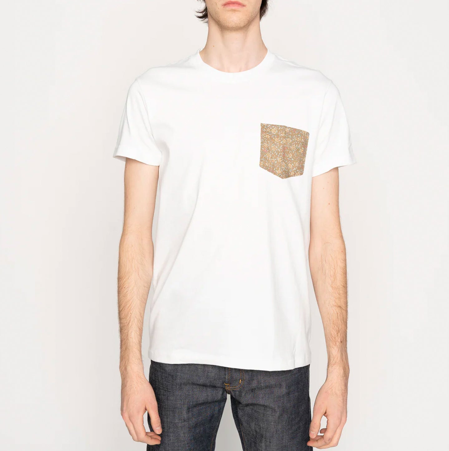 Pocket Tee - White - Cinnamon Bell Flowers